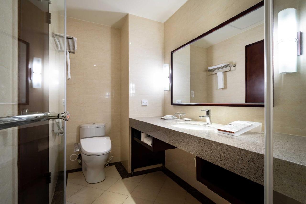 Lailai Hotel Тайчжун Экстерьер фото