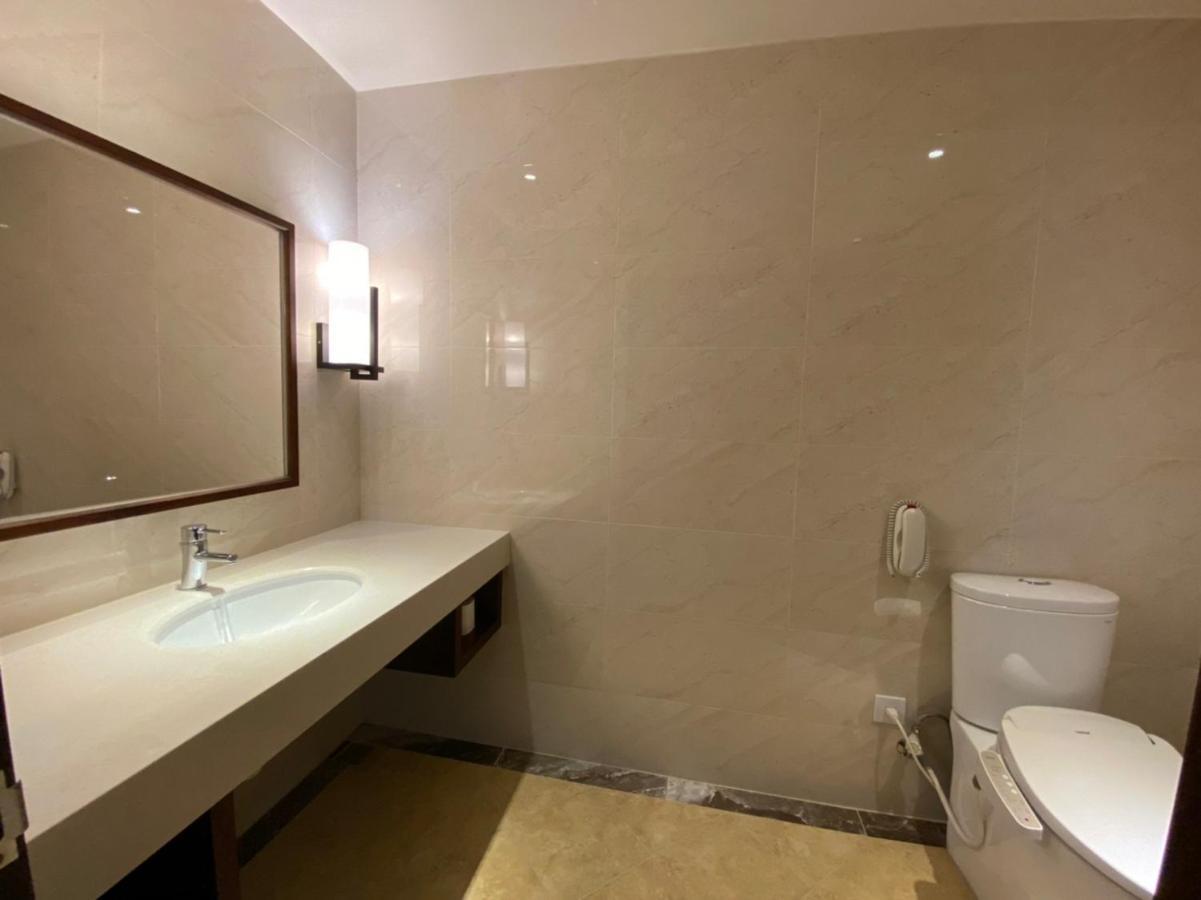 Lailai Hotel Тайчжун Экстерьер фото
