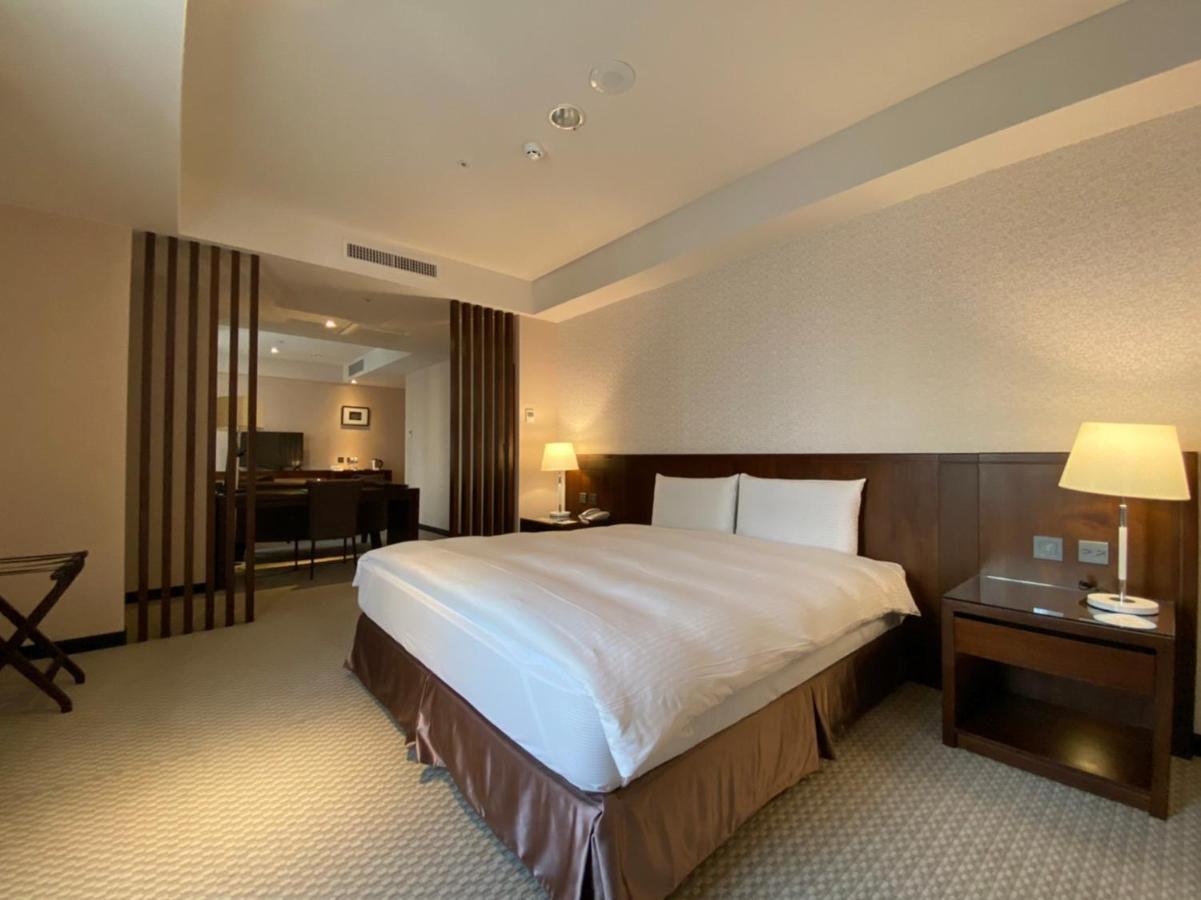 Lailai Hotel Тайчжун Экстерьер фото