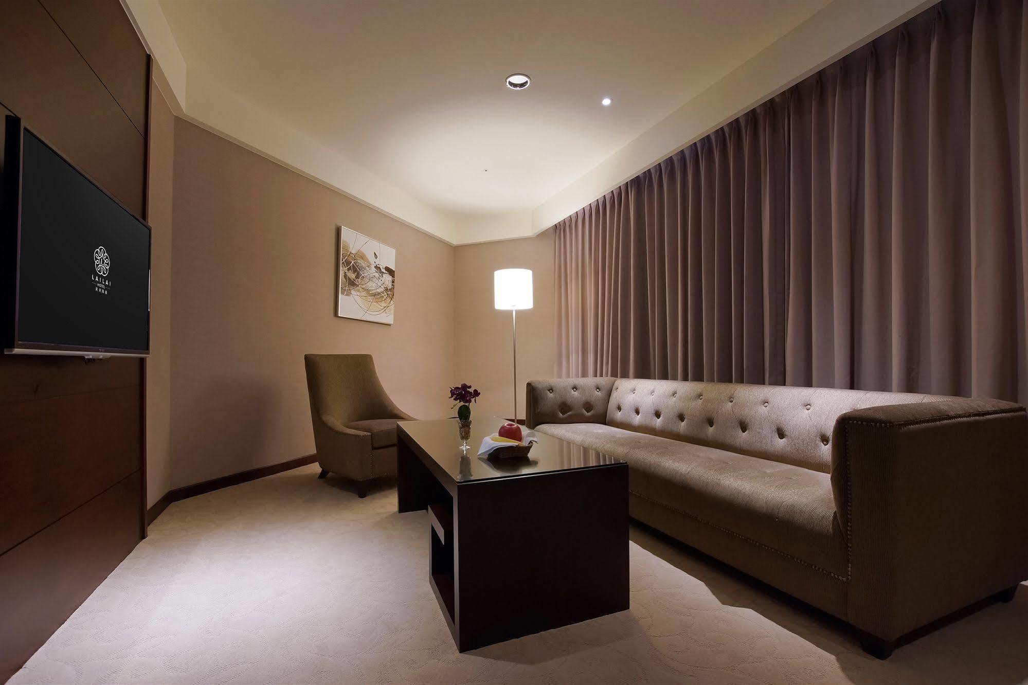 Lailai Hotel Тайчжун Экстерьер фото