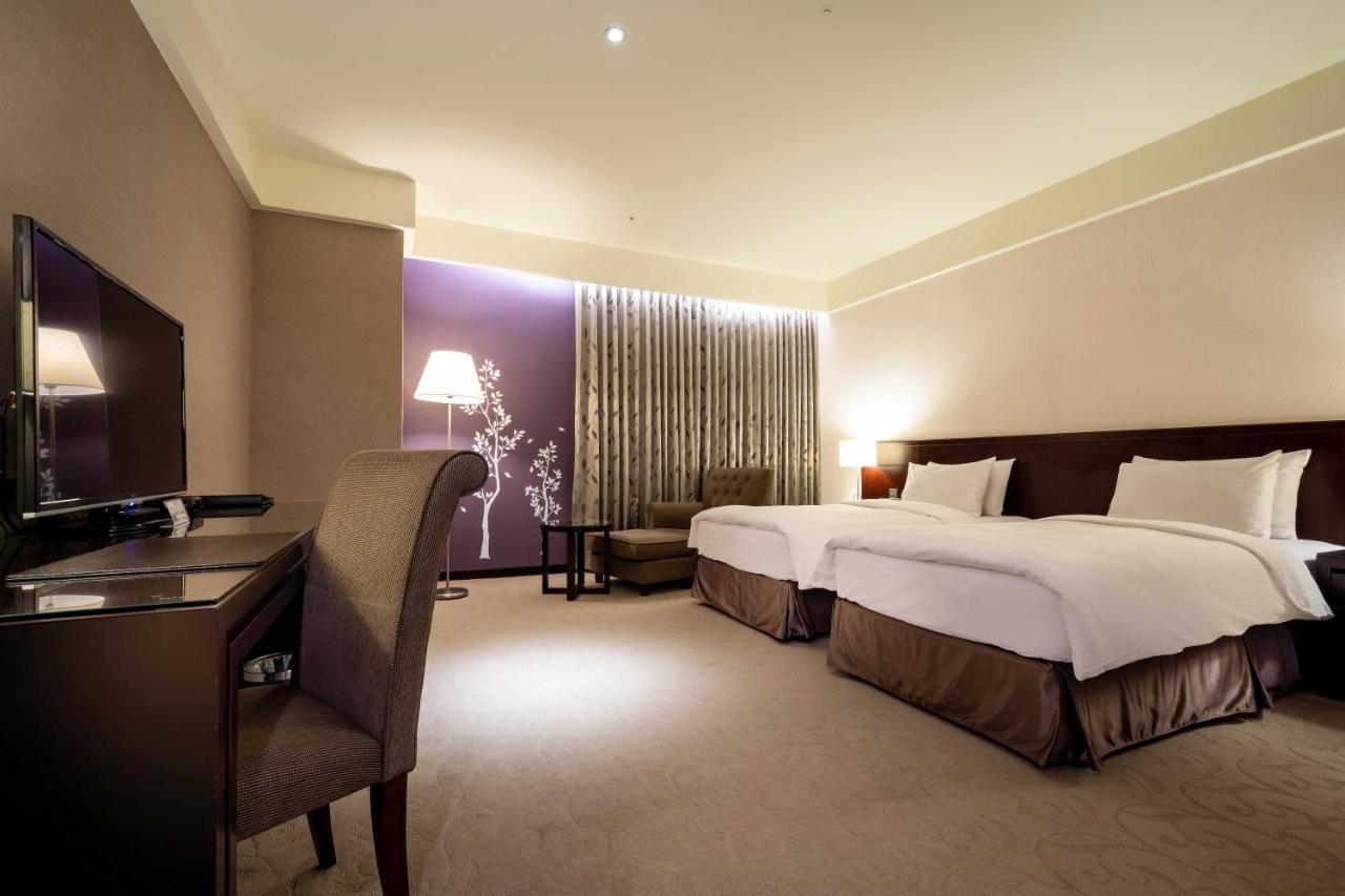 Lailai Hotel Тайчжун Экстерьер фото
