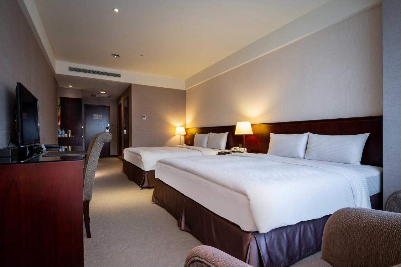 Lailai Hotel Тайчжун Экстерьер фото